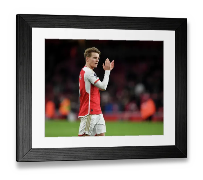 Framed Print : Arsenal Celebrate Victory Over Brighton & Hove Albion in 2023-24 Premier League