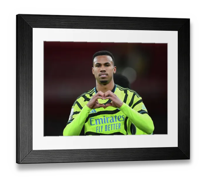 Framed Print : Magalhaes Last-Minute Stunner: Arsenal Steals Dramatic Victory Over Liverpool in the 2023-24 Premier League