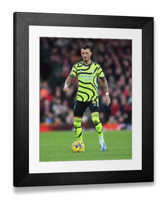 Framed Print : Arsenal's Ben White Faces Off Against Liverpool in Premier League Clash (2023-24)
