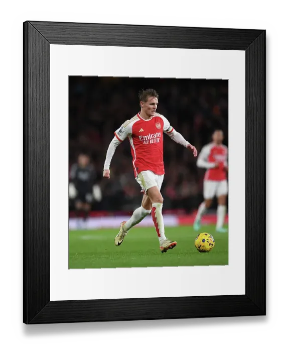 Framed Print : Arsenal's Martin Odegaard Shines in Arsenal FC vs West Ham United (2023-24)