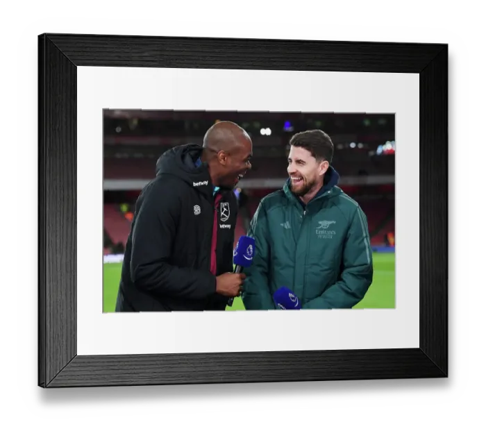 Framed Print : Arsenal vs. West Ham United: Pre-Match Conversation Between Ogbonna and Jorginho (2023-24) Framed Print : Arsenal vs. West Ham United: Pre-Match Conversation Between Ogbonna and Jorginho (2023-24)