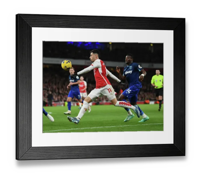 Framed Print : Arsenal's Martinelli Clashes with West Ham's Kudus in 2023-24 Premier League Showdown Framed Print : Arsenal's Martinelli Clashes with West Ham's Kudus in 2023-24 Premier League Showdown
