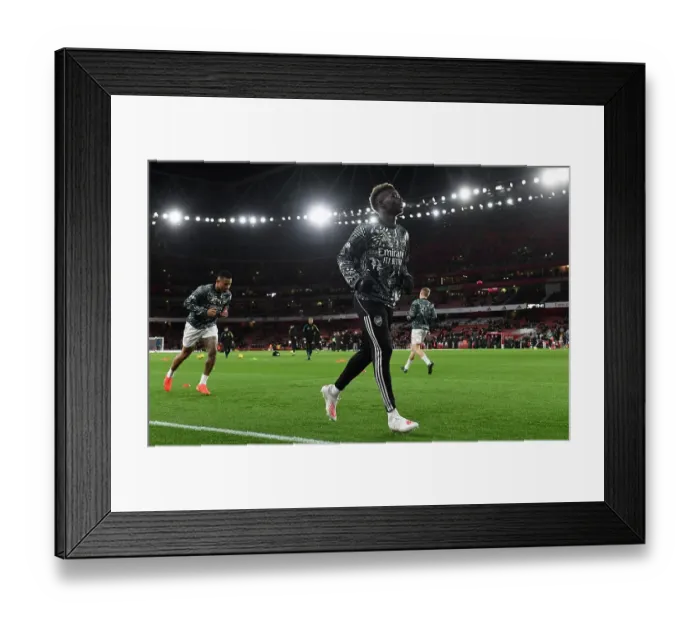 Framed Print : Arsenal's Bukayo Saka Gears Up: Arsenal FC vs West Ham United, Premier League 2023-24