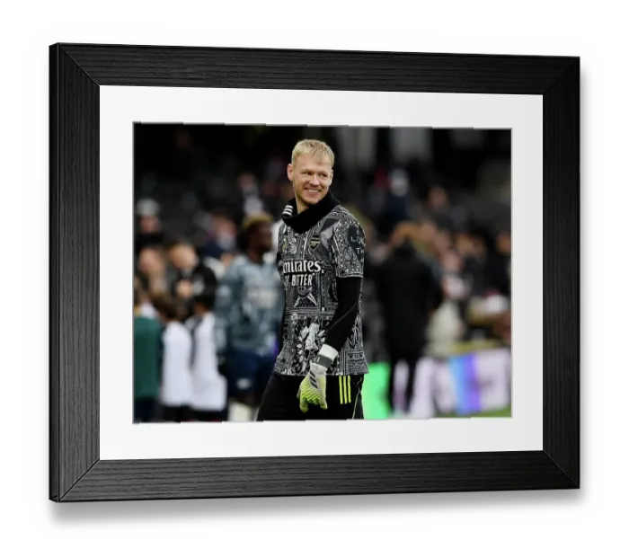 Framed Print : Arsenal's Aaron Ramsdale Gears Up: Fulham vs Arsenal, Premier League 2023-24
