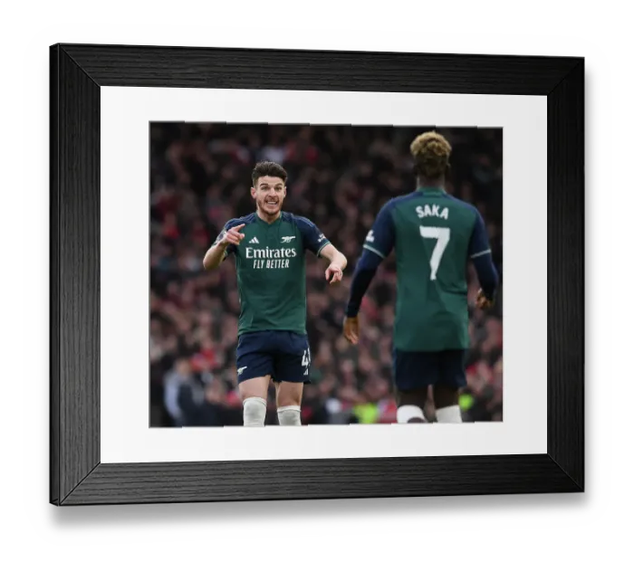 Framed Print : Fulham vs. Arsenal: Bukayo Saka and Declan Rice Exchange Instructions in 2023-24 Premier League Clash