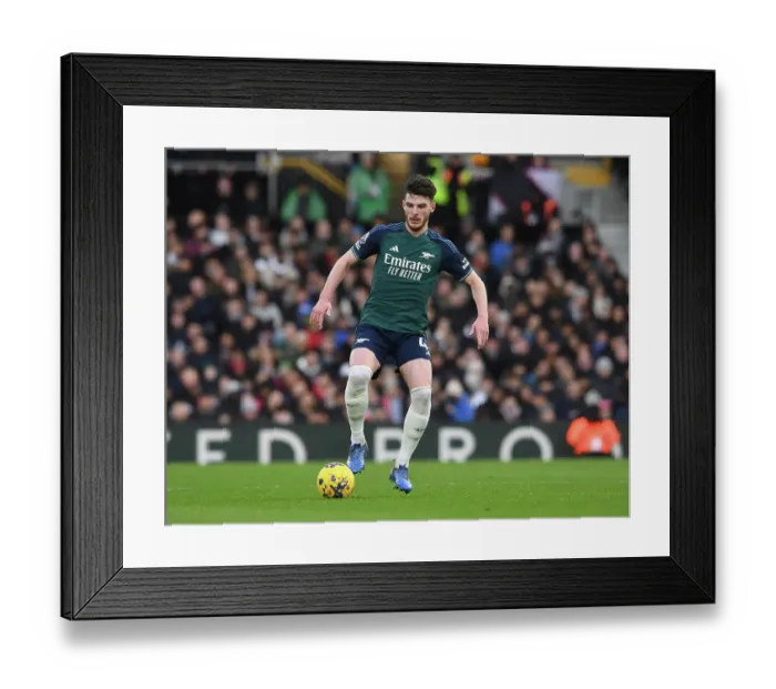 Framed Print : Arsenal's Declan Rice Shines in Fulham vs Arsenal Premier League Clash (2023-24) Framed Print : Arsenal's Declan Rice Shines in Fulham vs Arsenal Premier League Clash (2023-24)