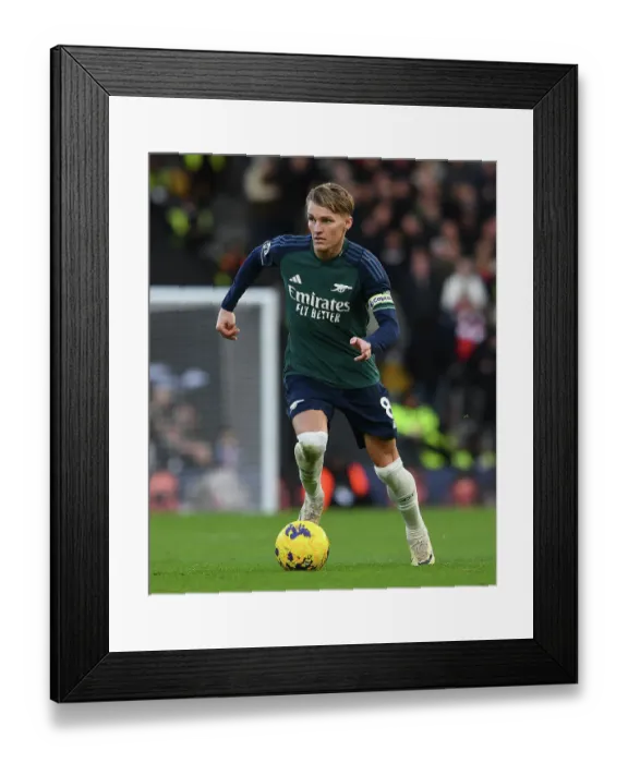 Framed Print : Martin Odegaard in Action: Fulham vs. Arsenal, Premier League 2023-24