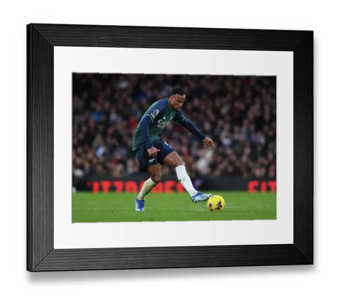Framed Print : Gabriel Magalhaes in Action: Arsenal vs. Fulham, Premier League 2023-24