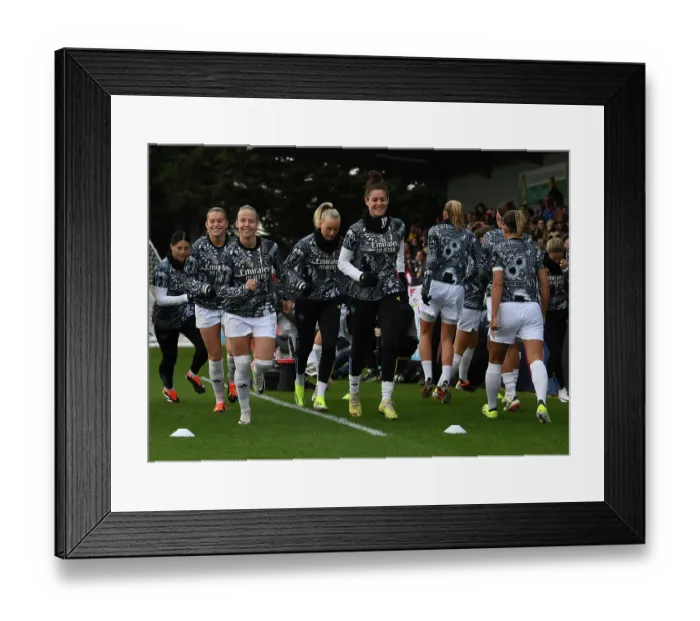 Framed Print : Arsenal Women's Beth Mead and Jennifer Beattie Prepare for FA Cup Match against Watford Women