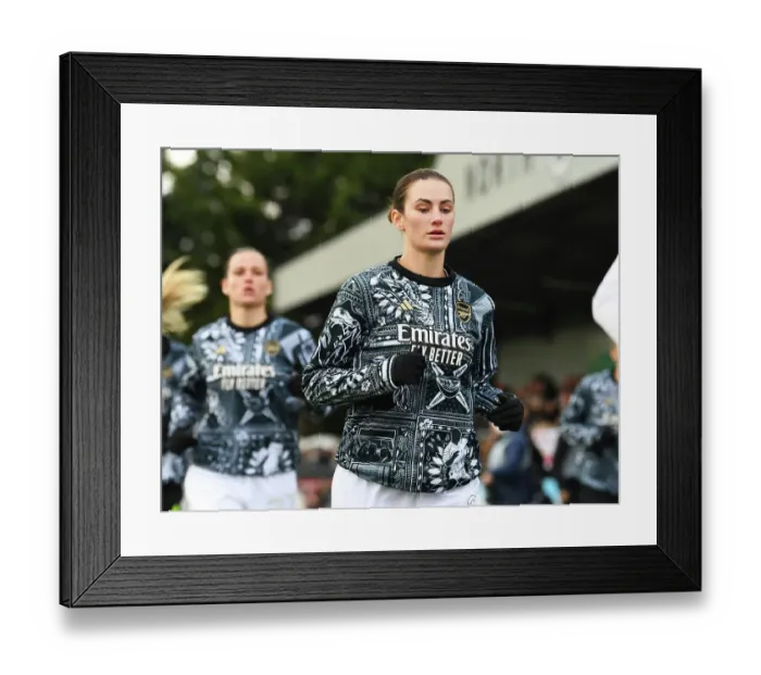 Framed Print : Arsenal's Emily Fox Prepares for Battle Against Watford Women in FA Cup Match Framed Print : Arsenal's Emily Fox Prepares for Battle Against Watford Women in FA Cup Match