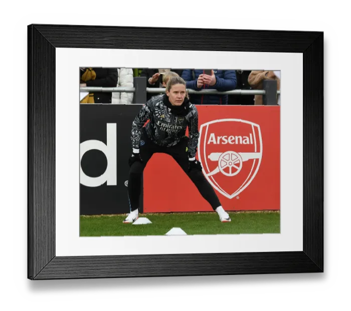Framed Print : Arsenal's Cloe Lacasse Pre-Match Focus before FA Cup Clash against Watford Women