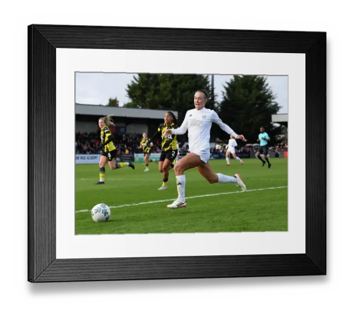 Framed Print : Arsenal's Caitlin Foord in Action during FA Cup Clash against Watford Women Framed Print : Arsenal's Caitlin Foord in Action during FA Cup Clash against Watford Women