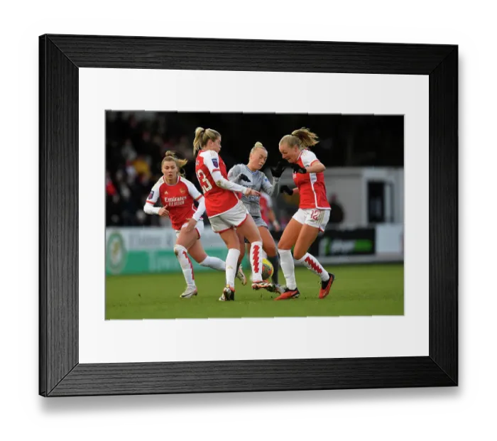 Framed Print : Arsenal Women vs Everton Women: Barclays Super League Clash at Meadow Park (2023-24) - Frida Maanum and Alessia Russo in Action