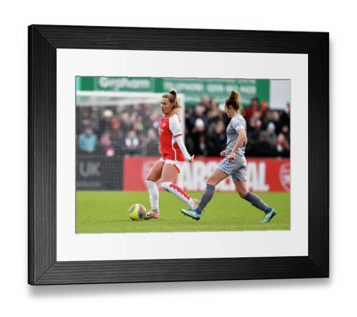 Framed Print : Arsenal Women vs Everton Women: Super League Showdown at Meadow Park (2023-24) Framed Print : Arsenal Women vs Everton Women: Super League Showdown at Meadow Park (2023-24)