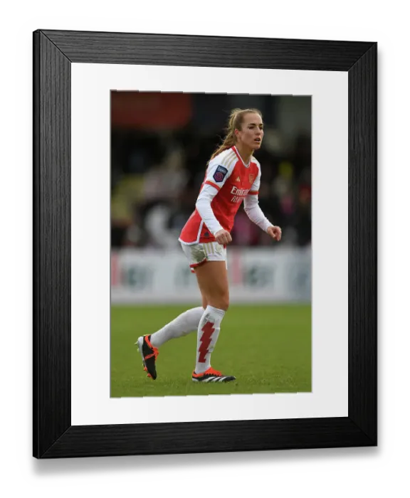 Framed Print : Arsenal Women vs Everton Women Clash in Barclays Super League: Lia Walti in Action at Meadow Park