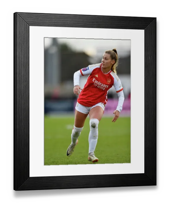Framed Print : Arsenal Women vs Everton Women: Barclays Super League Showdown at Meadow Park (2023-24) Framed Print : Arsenal Women vs Everton Women: Barclays Super League Showdown at Meadow Park (2023-24)