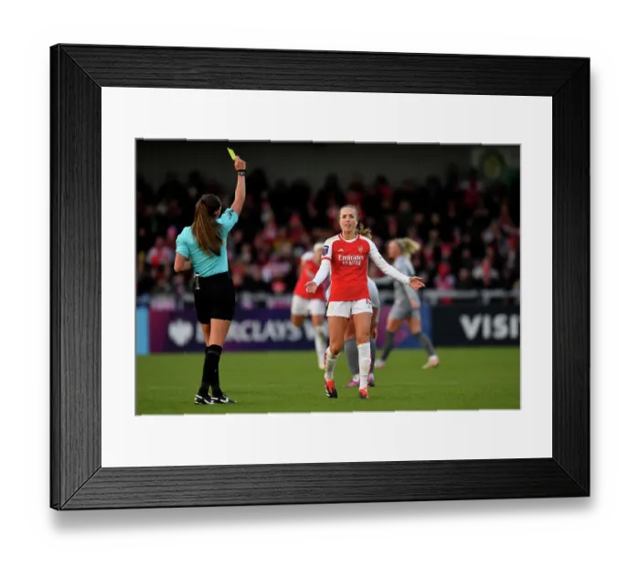 Framed Print : Arsenal Women Take on Everton Women in Barclays Super League Clash at Meadow Park