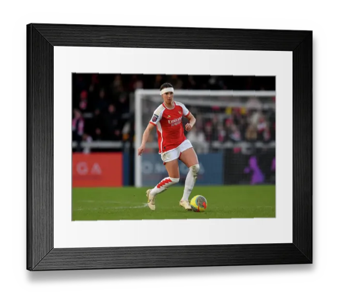 Framed Print : Arsenal Women vs Everton Women: Barclays Super League Clash at Meadow Park (2023-24)