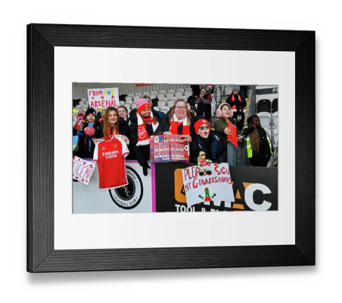Framed Print : Arsenal Women vs Everton Women: A Battle in the Barclays Super League at Meadow Park