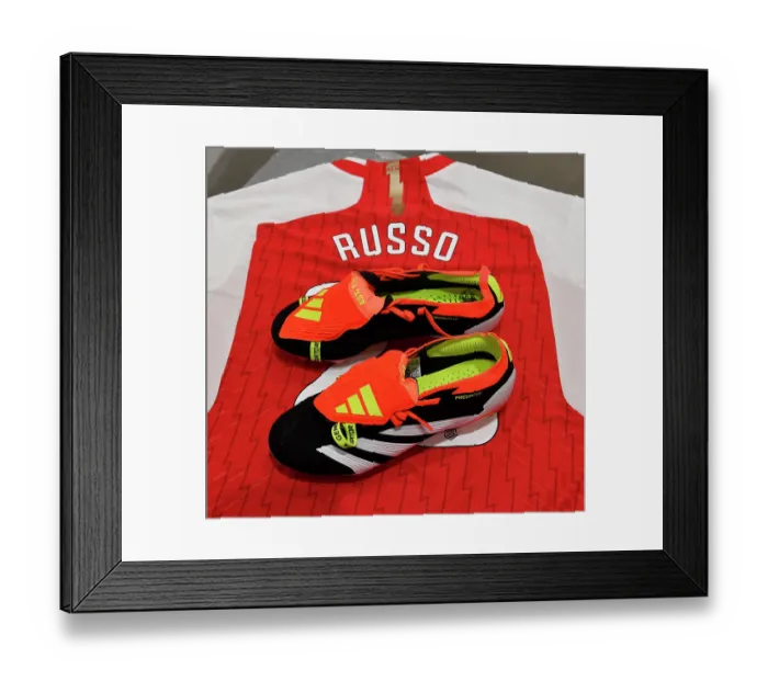 Framed Print : Arsenal's Alessia Russo Debuts New Adidas Boots in Barclays WSL Match Against Everton