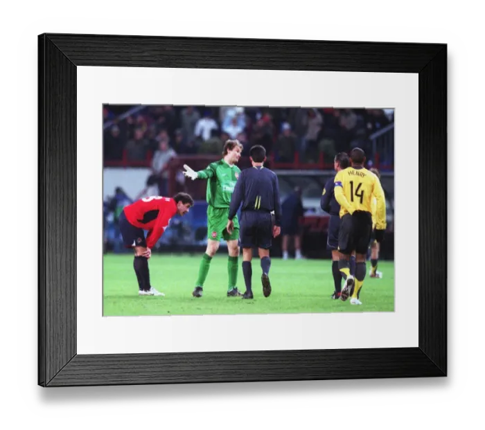 Framed Print : CSKA Moscow v Arsenal