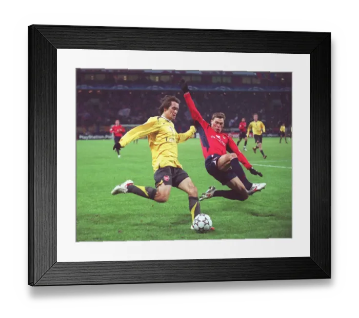 Framed Print : Tomas Rosicky (Arsenal) Aleksei Berezutskiy (CSKA)