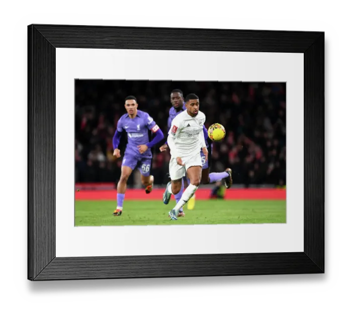 Framed Print : Arsenal United Against Knife Crime: Arsenal vs. Liverpool in Historic All-White FA Cup Clash Framed Print : Arsenal United Against Knife Crime: Arsenal vs. Liverpool in Historic All-White FA Cup Clash