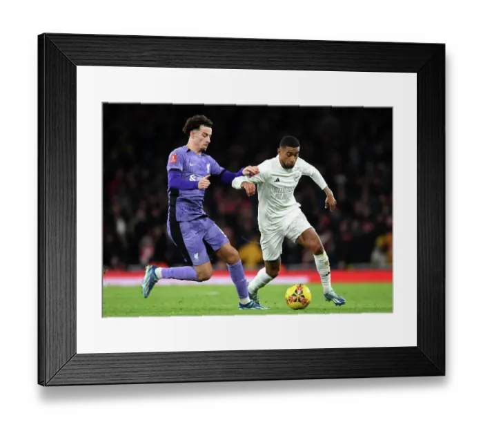 Framed Print : Arsenal vs. Liverpool: No More Red - FA Cup Clash Amidst Anti-Knife Crime Campaign: Arsenal Debut All-White Kit