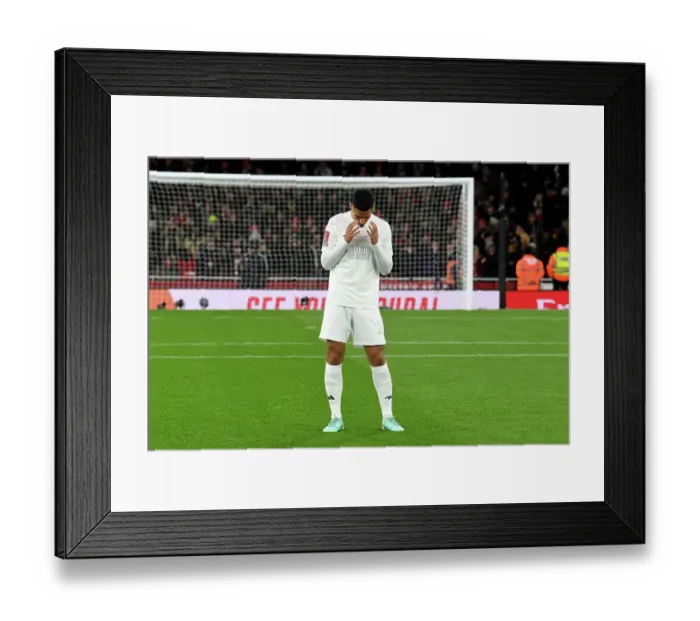 Framed Print : Arsenal's All-White FA Cup Showdown Against Liverpool: No More Red - Uniting Against Knife Crime at Emirates Stadium