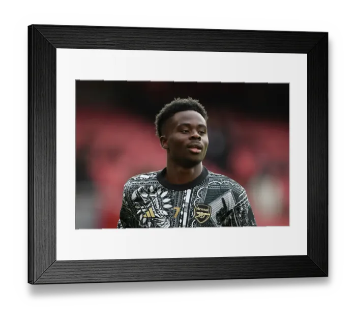 Framed Print : Arsenal's Bukayo Saka Readies for Battle: Arsenal vs Crystal Palace, Premier League 2023-24
