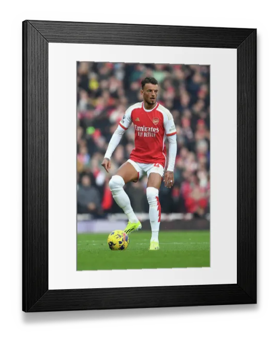 Framed Print : Arsenal's Ben White in Command: Arsenal vs. Crystal Palace (2023-24) Framed Print : Arsenal's Ben White in Command: Arsenal vs. Crystal Palace (2023-24)