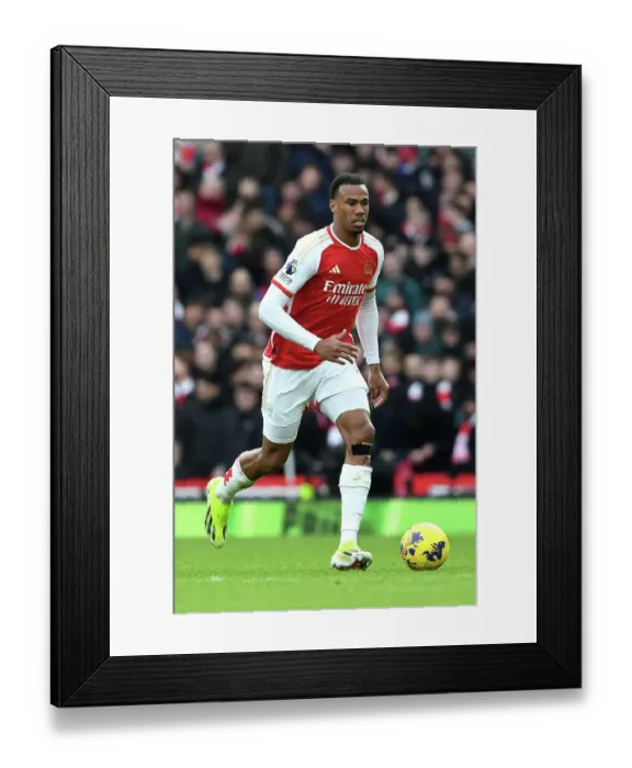 Framed Print : Gabriel's Sprint: Arsenal Surges Ahead of Crystal Palace in Premier League Showdown