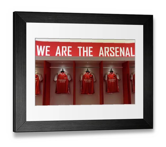 Framed Print : Arsenal Dressing Room: Pre-Match Focus against Crystal Palace (2023-24)