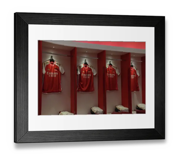 Framed Print : Arsenal FC: Unity Before Battle - Pre-Match Huddle vs Crystal Palace (2023-24)