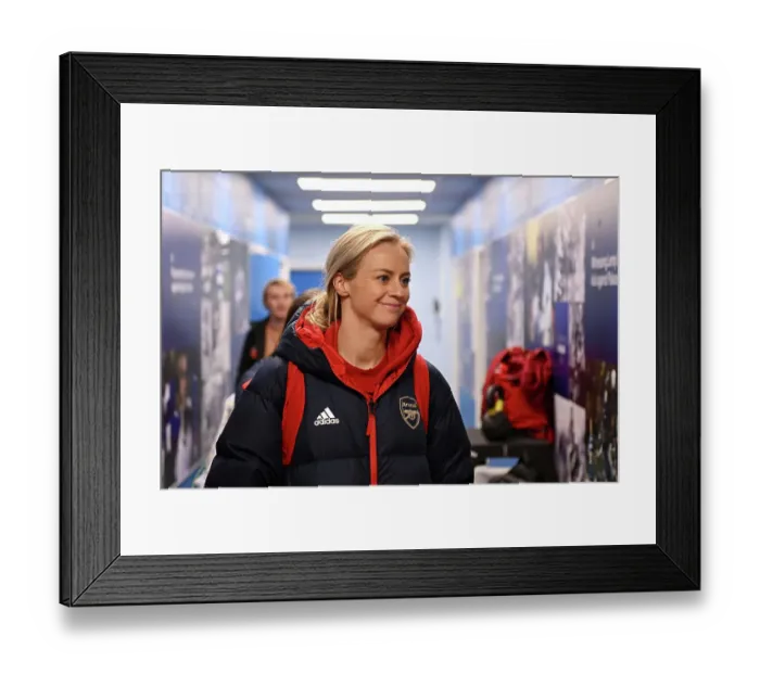 Framed Print : Arsenal Women's Squad Arrives at Reading's Select Car Leasing Stadium Ahead of FA Cup Match