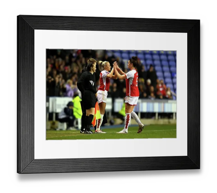 Framed Print : Arsenal's Leah Williamson Replaces Jennifer Beattie in Reading vs Arsenal FA Women's League Cup Match