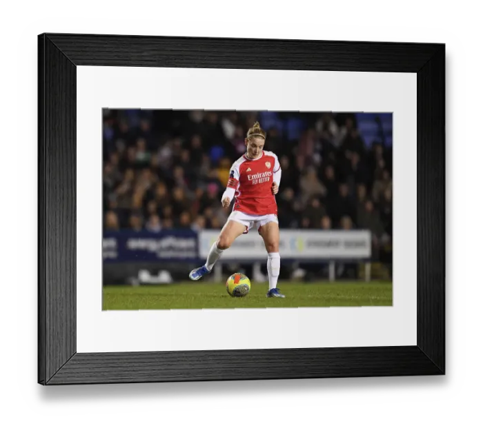 Framed Print : Arsenal's Kim Little in Action: Reading vs Arsenal - FA Women's Continental Tyres League Cup 2023-24