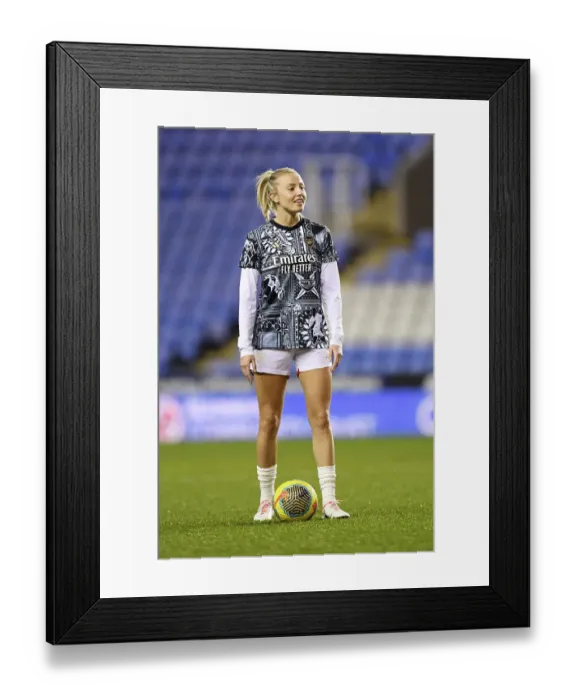 Framed Print : Arsenal Women Gear Up for Conti Cup Showdown Against Reading
