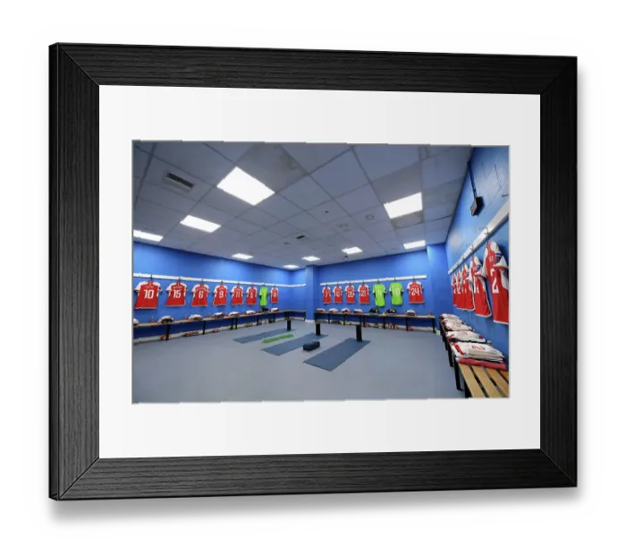 Framed Print : Arsenal Women's Team: Unity and Focus before Reading's Conti Cup Clash