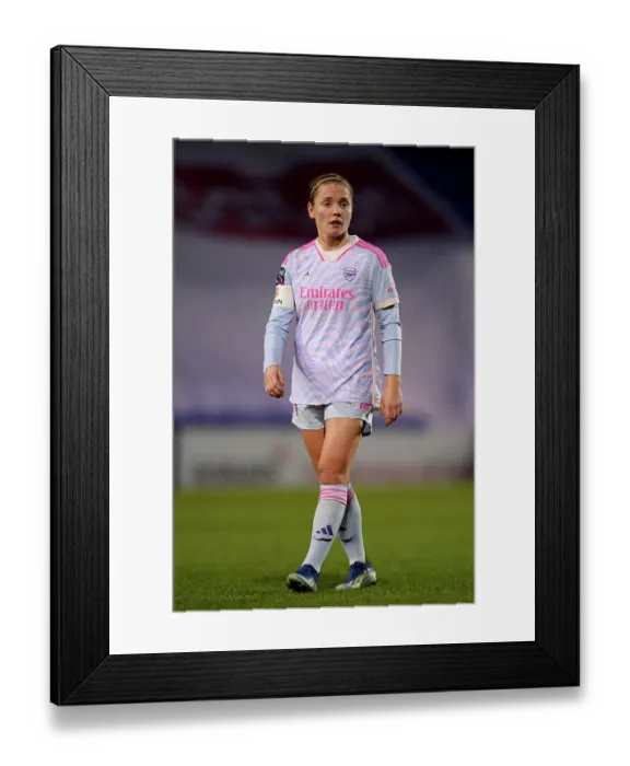 Framed Print : Arsenal's Kim Little Focuses Amidst Intense Liverpool Rivalry - Barclays Women's Super League
