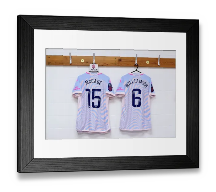 Framed Print : Arsenal and Liverpool Women's Super League Clash: A Peek into the Teams Preparations