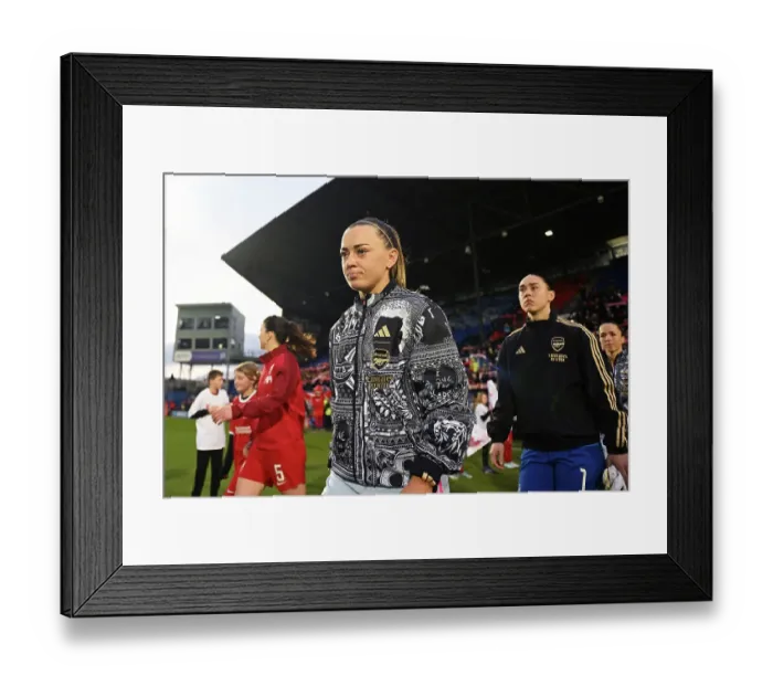 Framed Print : Arsenal Women Take on Liverpool FC in Barclays Super League Showdown
