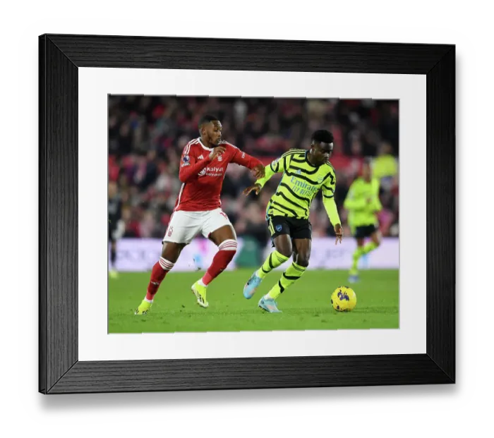 Framed Print : Nottingham Forest v Arsenal FC - Premier League Framed Print : Nottingham Forest v Arsenal FC - Premier League