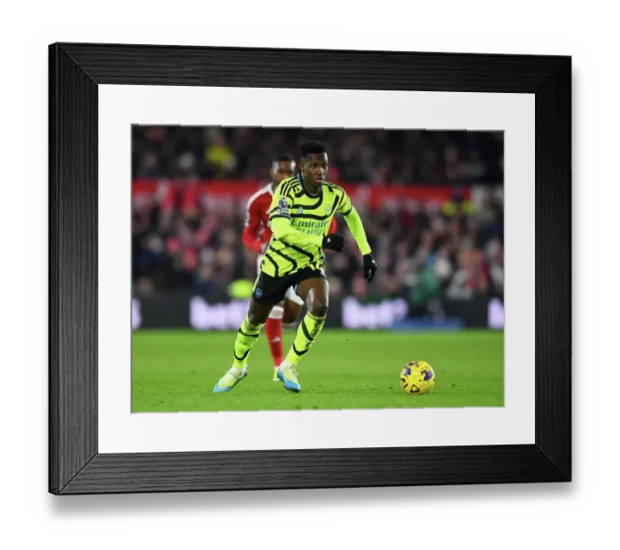 Framed Print : Nottingham Forest v Arsenal FC - Premier League
