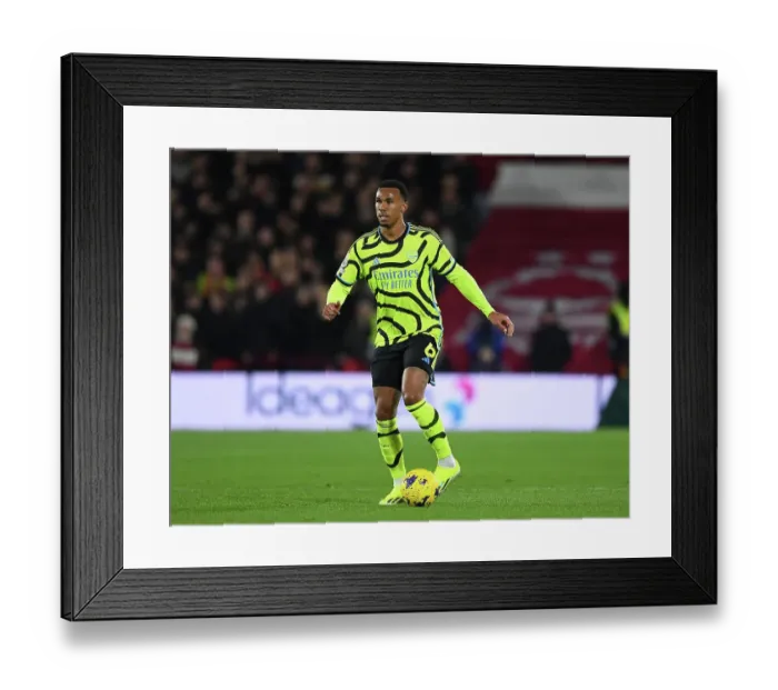 Framed Print : Nottingham Forest v Arsenal FC - Premier League Framed Print : Nottingham Forest v Arsenal FC - Premier League