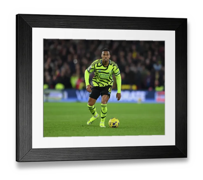 Framed Print : Nottingham Forest v Arsenal FC - Premier League Framed Print : Nottingham Forest v Arsenal FC - Premier League