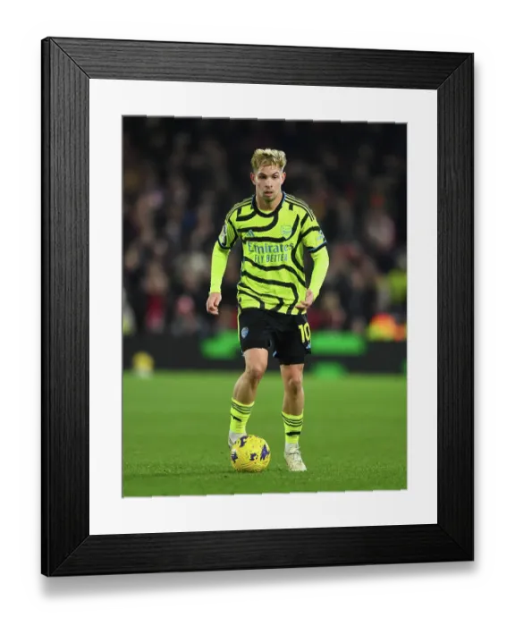 Framed Print : Nottingham Forest v Arsenal FC - Premier League