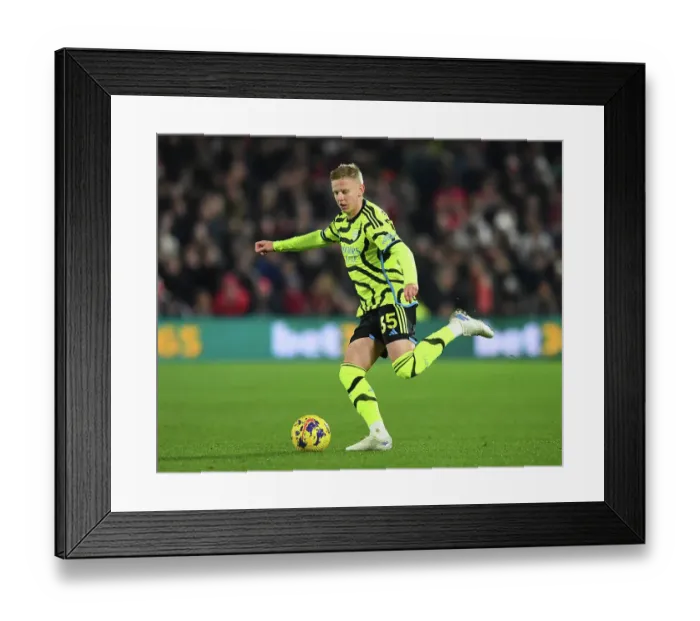 Framed Print : Nottingham Forest v Arsenal FC - Premier League