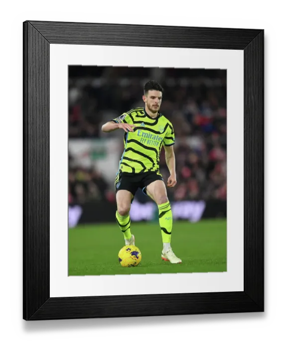Framed Print : Nottingham Forest v Arsenal FC - Premier League