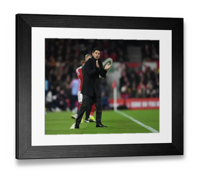 Framed Print : Nottingham Forest v Arsenal FC - Premier League Framed Print : Nottingham Forest v Arsenal FC - Premier League